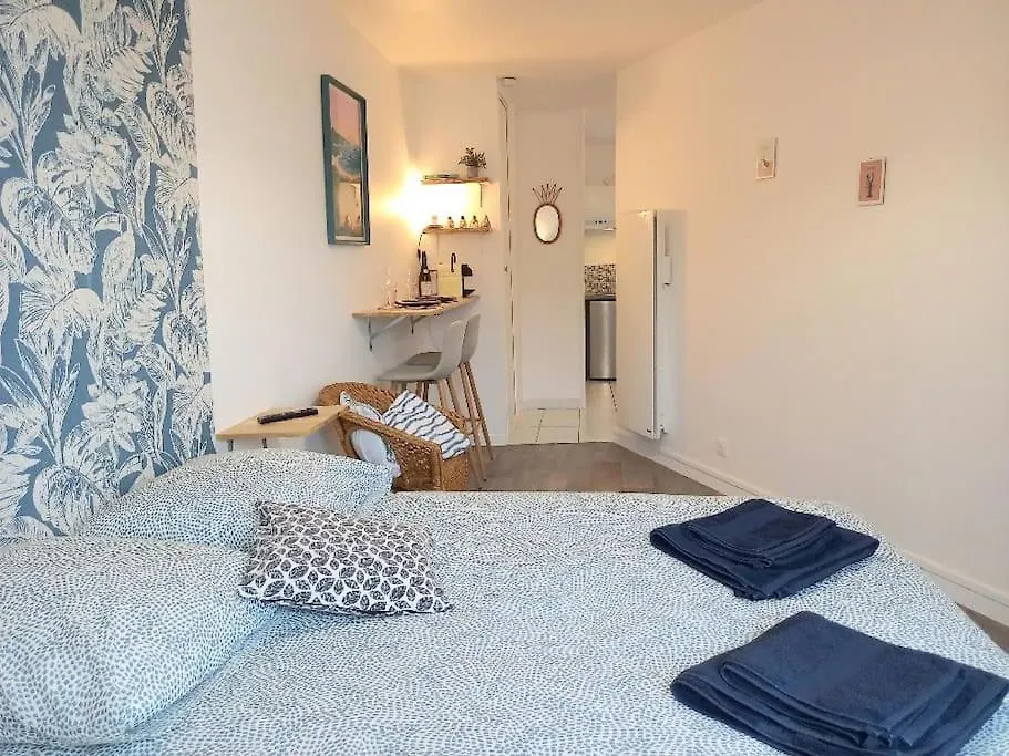 Studio Vue Mer Trestrignel Perros-Guirec 0*,  Frankrig